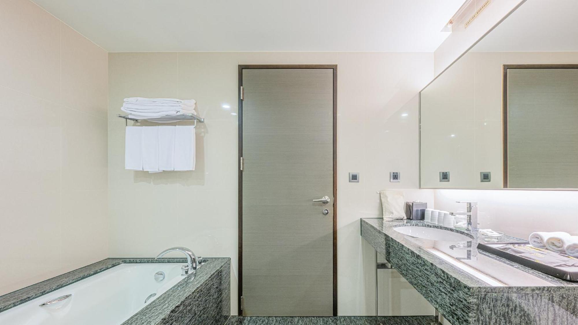 Check Inn Select Taichung Dadun Zewnętrze zdjęcie